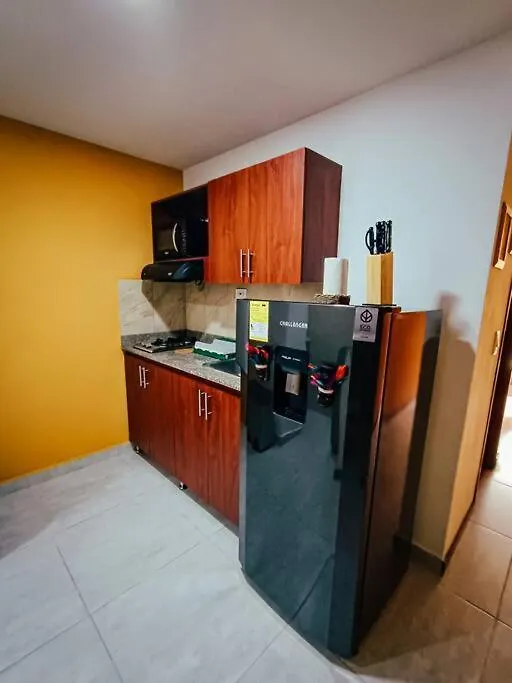 Lindo Apartamento Con Patio Privado. Medellín